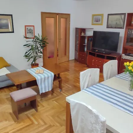 Vlado Apartment