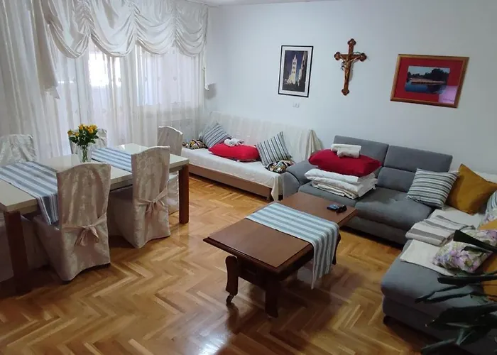 Apartman Vlado *